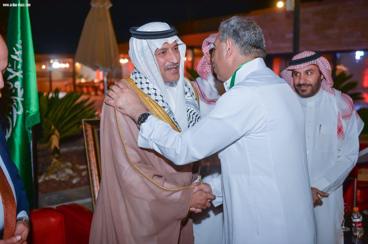 سفير المملكة لدى الاردن يودع ضيوف خادم الحرمين الشريفين الحجاج الفلسطينيين من ذوي الشهداء 