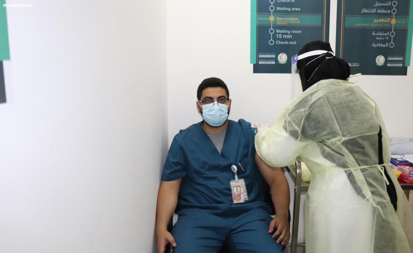 وزارة الدفاع تدشن مركز التطعيم ضد كورونا بمستشفى القوات المسلحة بجازان