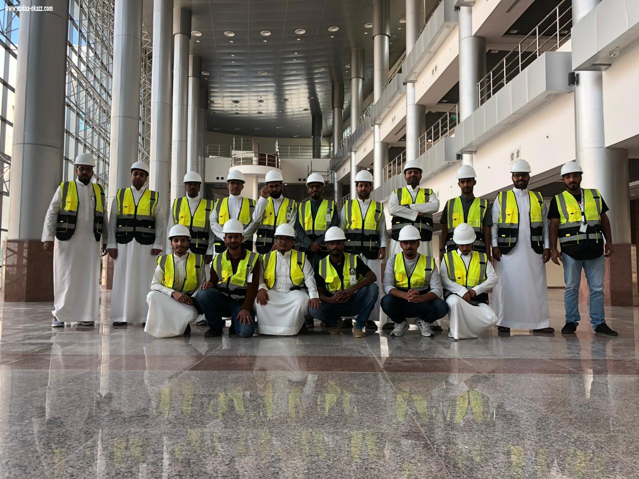 موظفوا قسم إدارة صيانة المرافق والخدمات العامة بجامعة جدة يقومون بجولة لمرافق الجامعه والمباني الجديده