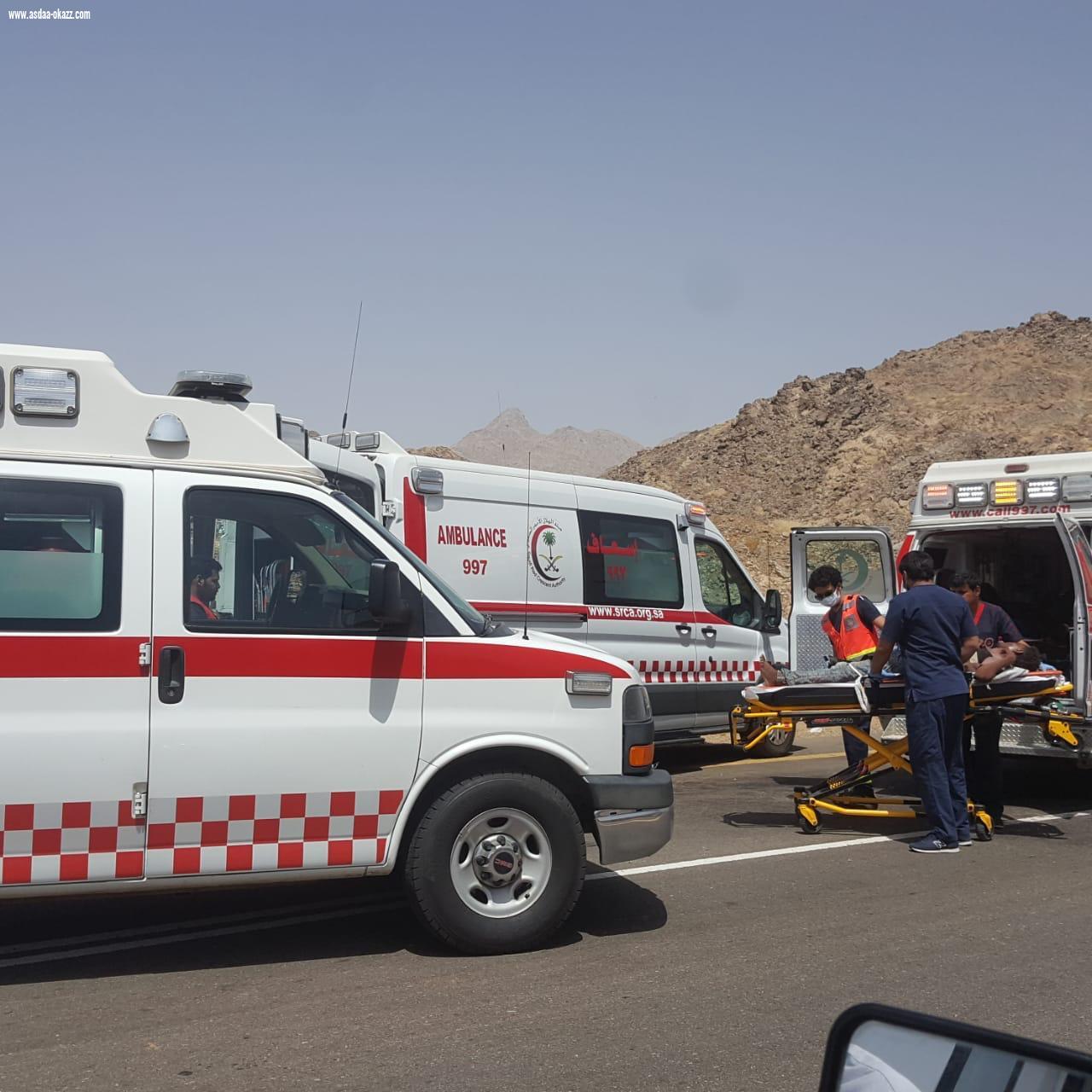 هيئة الهلال الاحمر بالباحة يتلقى بلاغ عن وقوع حادث أنقلاب صباح اليوم بمحافظة قلوه طريق الصعاليك