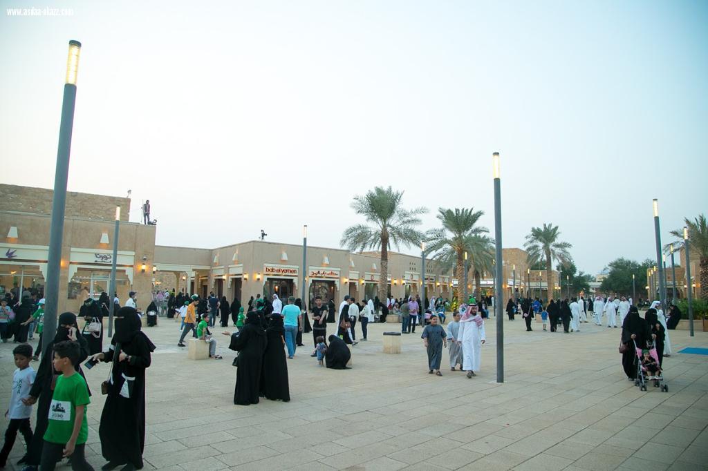 الاتحاد السعودي للأمن السيبراني والبرمجة  والدرونز وبالتعاون مع الهيئة العامة للترفيه يرسمون في يوم الوطن  أكبر علم 