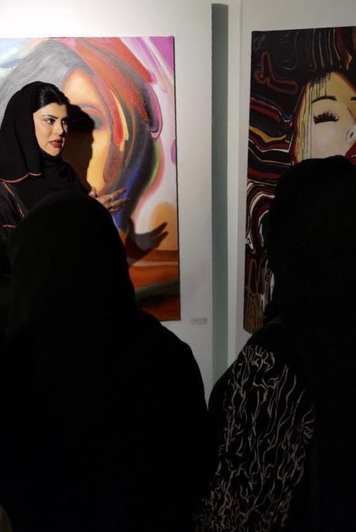 الاميره دعاء بنت محمد تفتح معرض، الفنانة زهور المنديل بعنوان ( إمرأة الفصول ) 