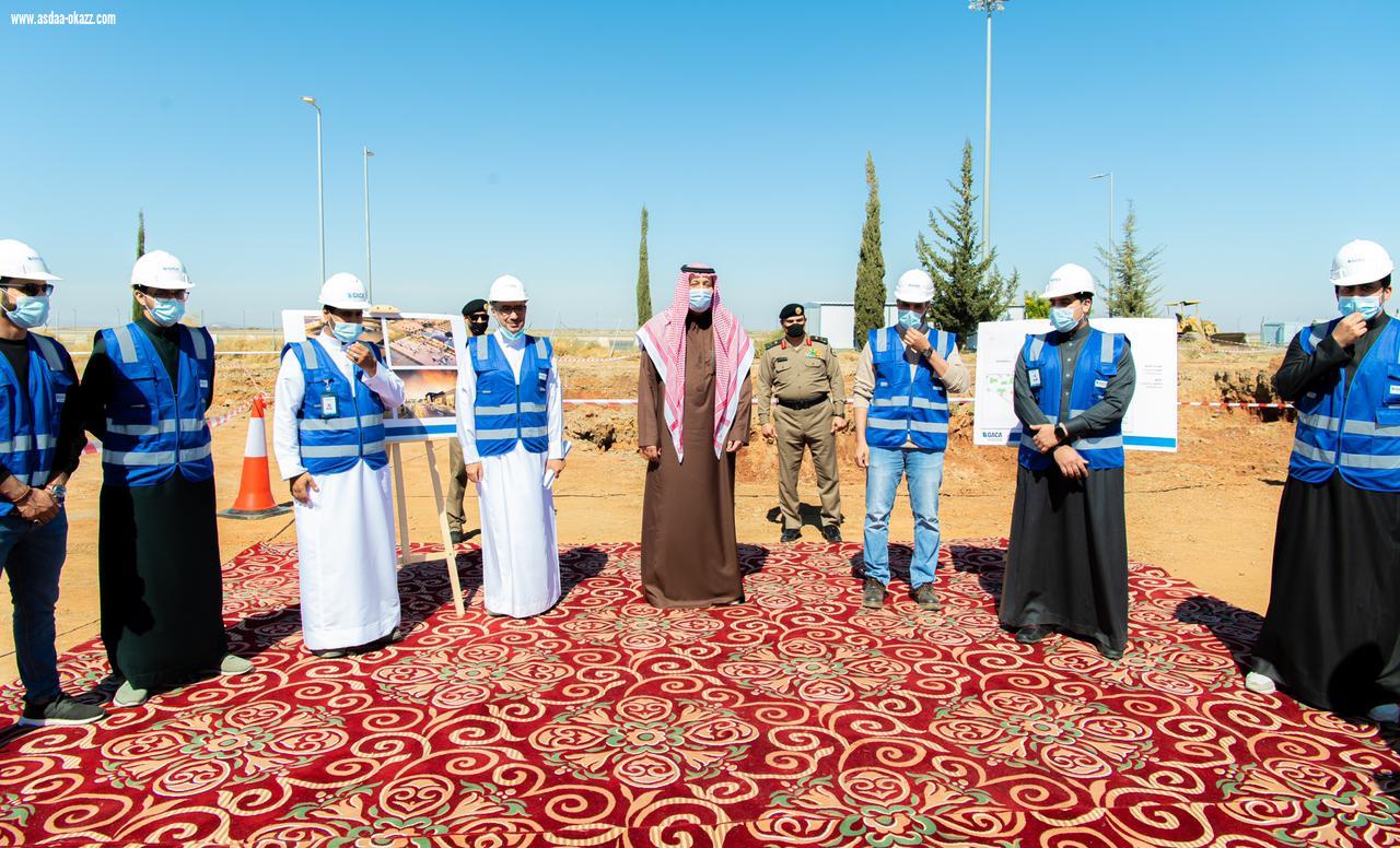 بعد انطلاق مشروع تطوير مطار الملك سعود ومضاعفة طاقته الى مليون مسافر في 2022 وبتكلفة 367 مليون ريال .. *سمو أمير منطقة الباحة يقف على اعمال مشروع تطوير مطار الملك سعود*