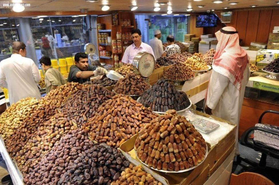 اعتباراً من اليوم فتح المولات ومحلات الجملة والتجزئة من 9 صباحاً حتى 5 عصراً