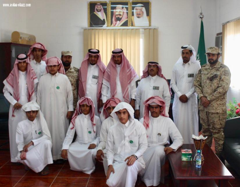 الفوج 38 بالحرس الوطني بنجران يحتفل باليوم الوطني 88، برفع رايات التوحيد وتزيين المباني باللون الأخضر والأعلام.