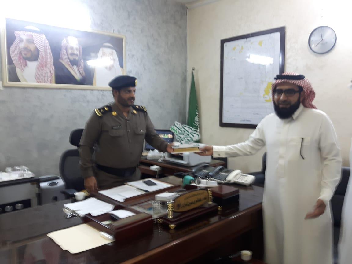 زيارة متوسطة العيدابي الاولى لمركز  شرطة العيدابي بمناسبة  اليوم الوطني 88