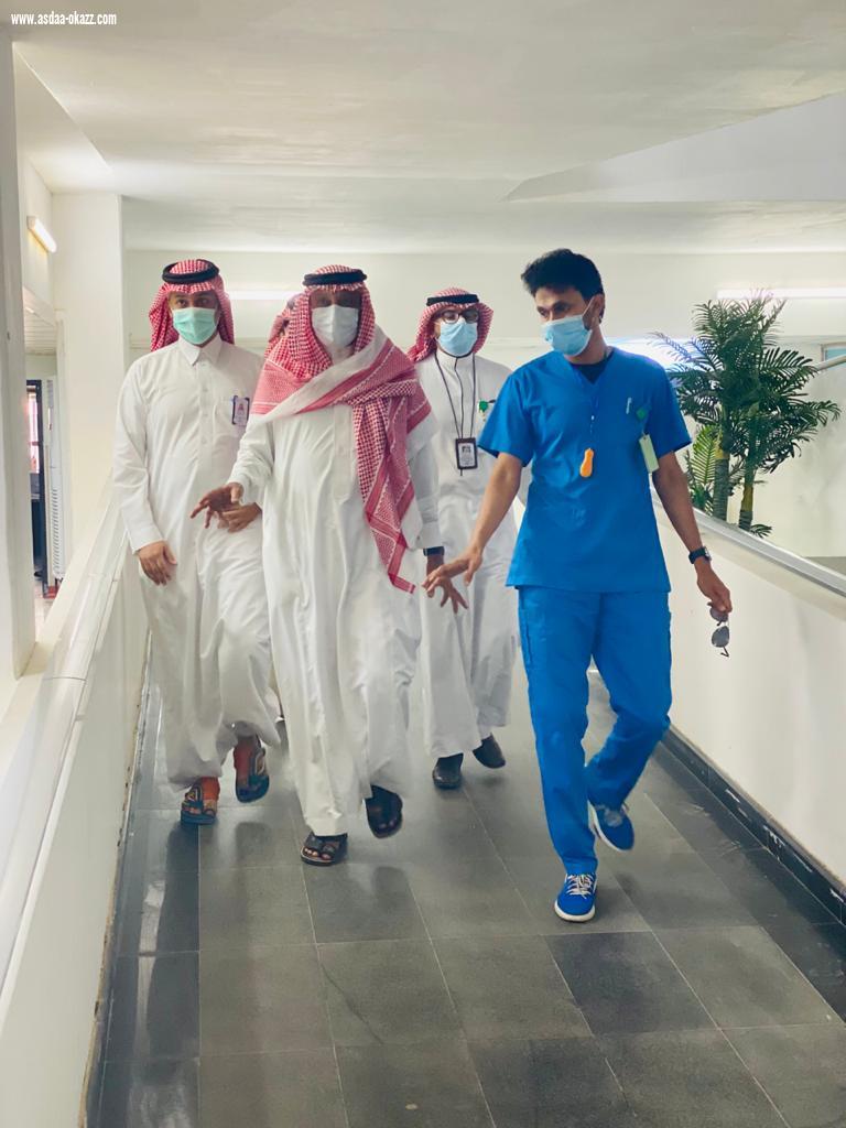 محافظ صامطة يتفقد المشاريع الجاري تنفيذها في المستشفى العام