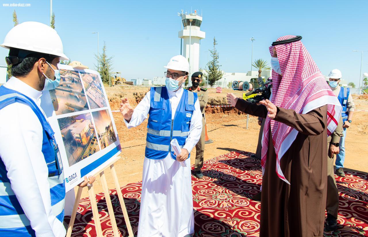 بعد انطلاق مشروع تطوير مطار الملك سعود ومضاعفة طاقته الى مليون مسافر في 2022 وبتكلفة 367 مليون ريال .. *سمو أمير منطقة الباحة يقف على اعمال مشروع تطوير مطار الملك سعود*