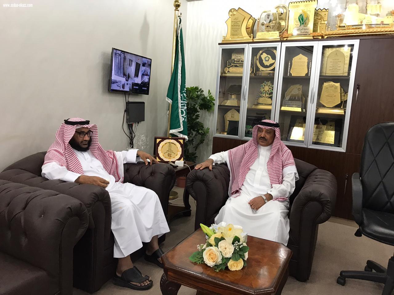 محافظ صامطةزعلة يستقبل رئيس المجلس البلدي النجمي