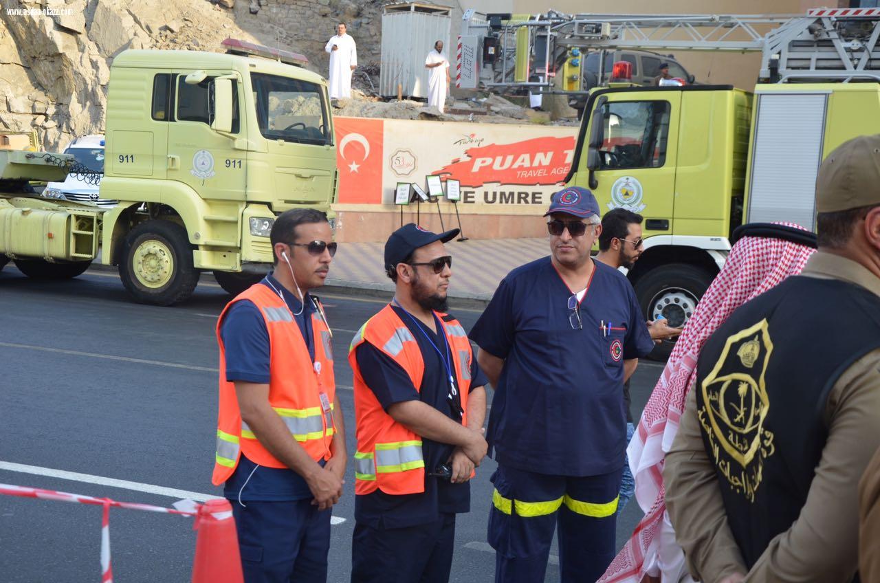 فرق الهلال الأحمر  تشارك في تدريب فرضي على حريق وانهيار مبنى في العاصمة المقدسة