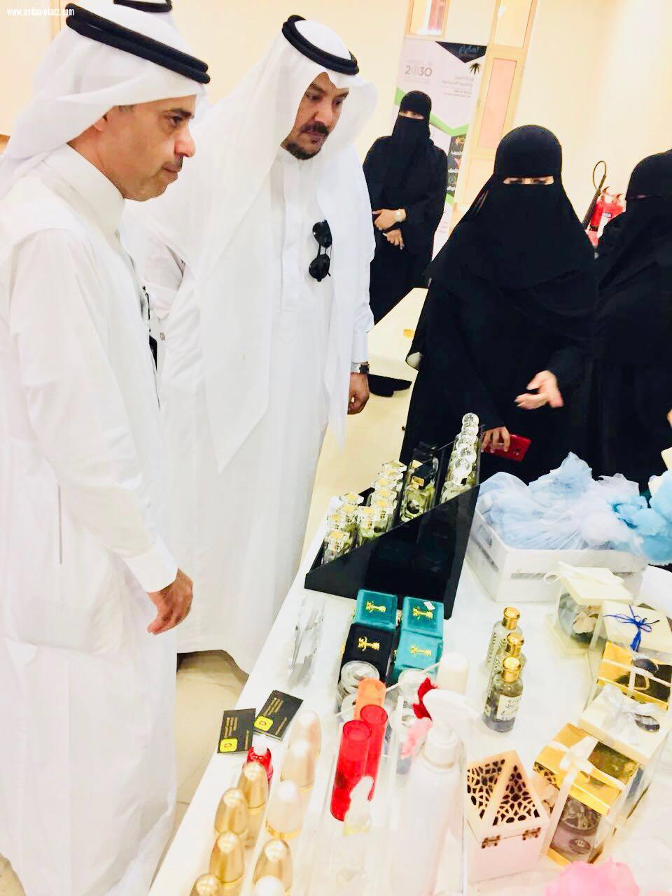 ال طاوي يتفقد  ضمان جدة  ويتابع  برامج  الاسر  المنتجه