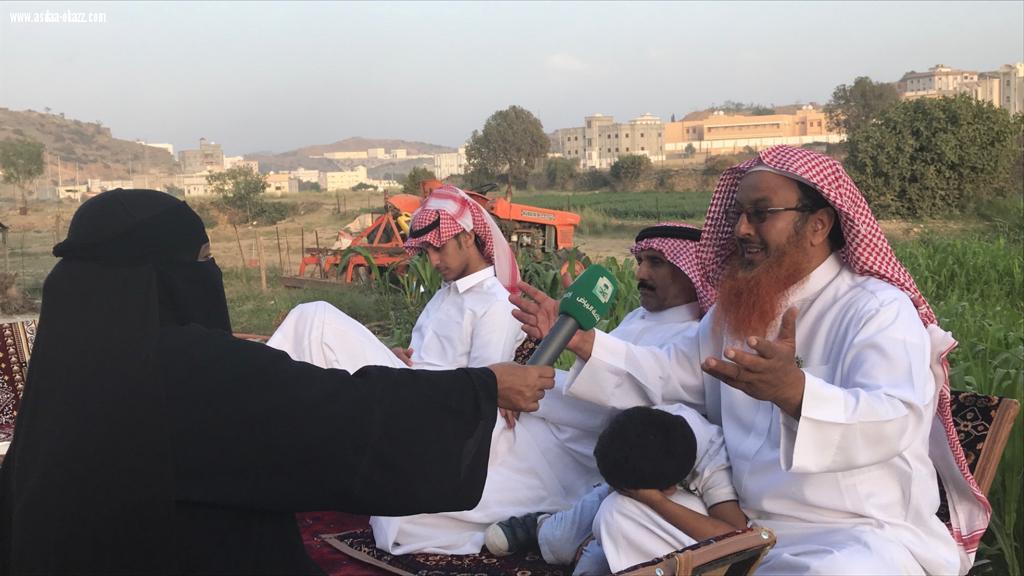ثمانيه وثمانون في جيد الزمان