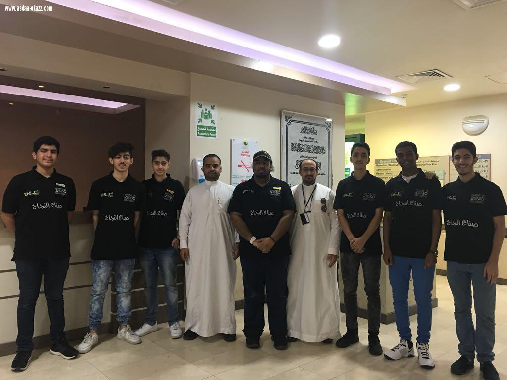 فريق صناع النجاح يشارك في تفويج حجاج حملة البشائر في  انطلاقا من شعار خدمة الحاج وسام شرف واعتزاز