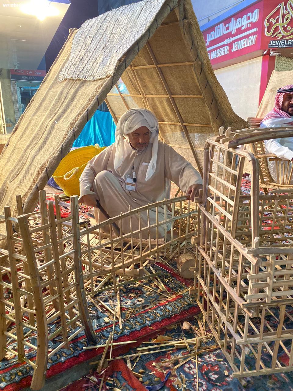 مهرجان سوق الحب يعيد ساعة الزمن سبعين عاما لزواره بالدمام 