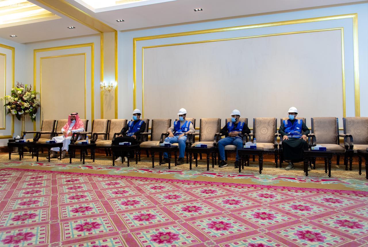 بعد انطلاق مشروع تطوير مطار الملك سعود ومضاعفة طاقته الى مليون مسافر في 2022 وبتكلفة 367 مليون ريال .. *سمو أمير منطقة الباحة يقف على اعمال مشروع تطوير مطار الملك سعود*