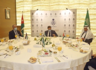 سفارة المملكة في الأردن تعقد مائدة مستديرة ناقشت أبرز القضايا المزمعة على جدول أعمال قمة العشرين