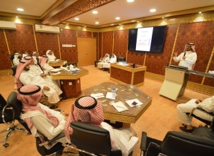  مدير تعليم صبيا يلتقي رؤساء أجنحة الإدارة ومشرفي ومشرفات الأقسام
