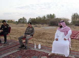 سمو نائب أمير منطقة جازان يشارك رجال الأمن ومنسوبي الصحة إفطارهم الرمضاني في الميدان