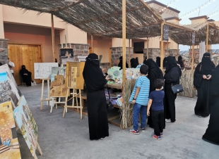 بمعرض رؤية العلا جسفت العلا تدشن أعمال فنانيها في مهرجان تمور العلا