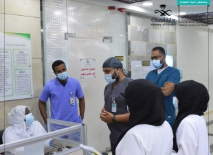 مليباري يزور مستشفى أجياد   للتأكد من استعداد المنشآت الصحية لمكافحة عدوى الأمراض التنفسية ومنها  (COVID)